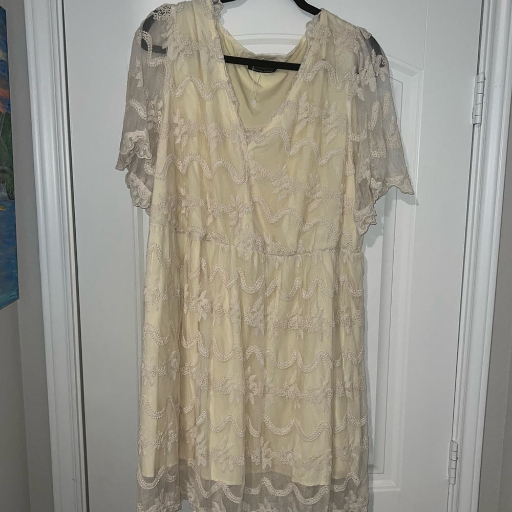 Cream short dress